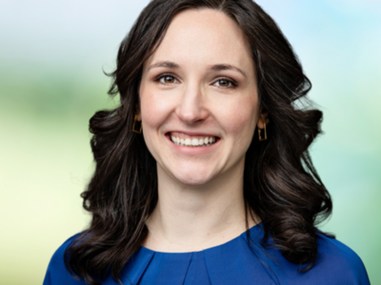 Allison Barycki Headshot