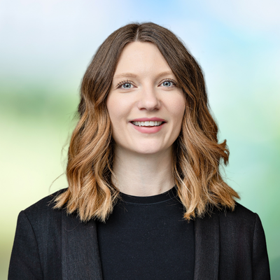 Claire Stirling Headshot