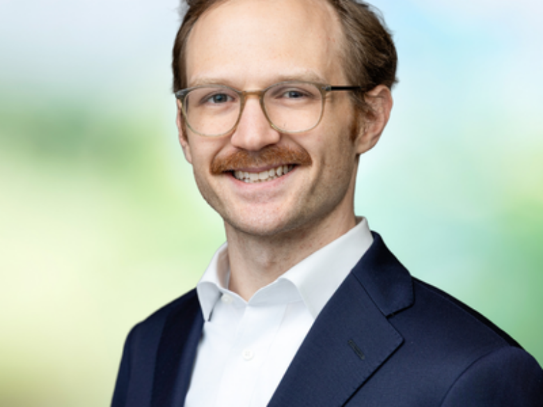 Jonathan Geldof Headshot