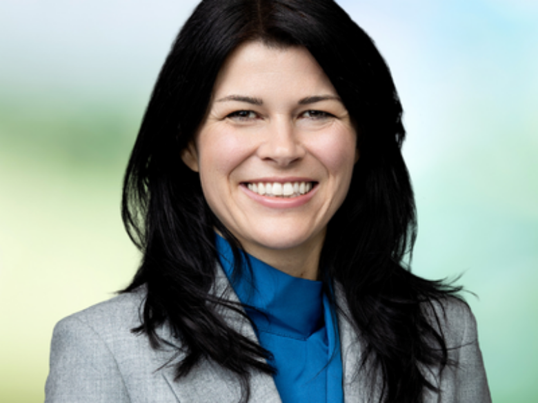 Lesley Hunter Headshot