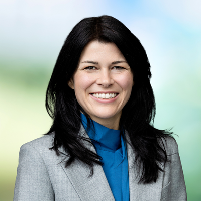 Lesley Hunter Headshot