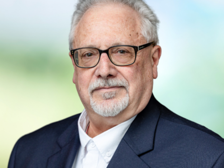 Peter Kendall Headshot